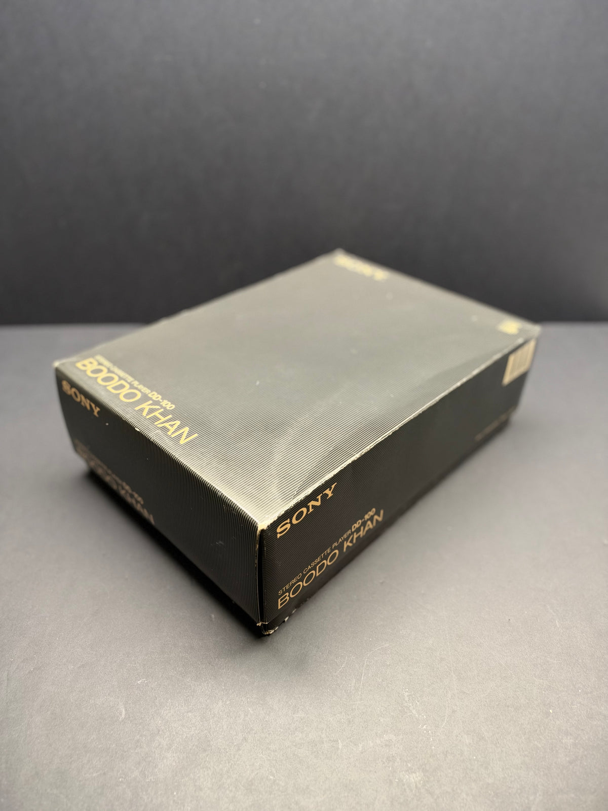 Sony WM-DD100 Boodo Khan Walkman  Boxed.  Super Rare. Near Mint.