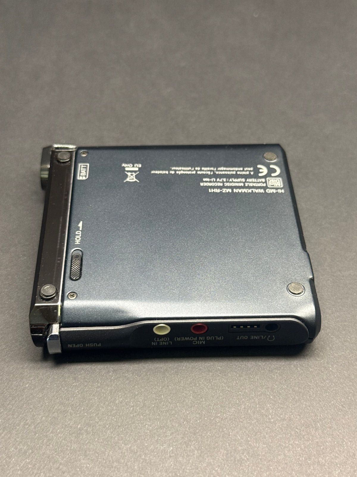 Sony mz-rh1 mini disc BOXED.  new OLED screen