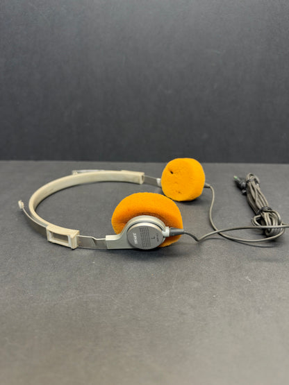 SONY TPS-L2 WALKMAN + SONY MDR-3L2 headphones + SONY CASE.