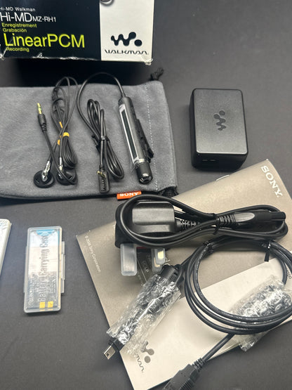Sony mz-rh1 mini disc BOXED.  new OLED screen