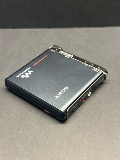 Sony mz-rh1 mini disc BOXED.  new OLED screen