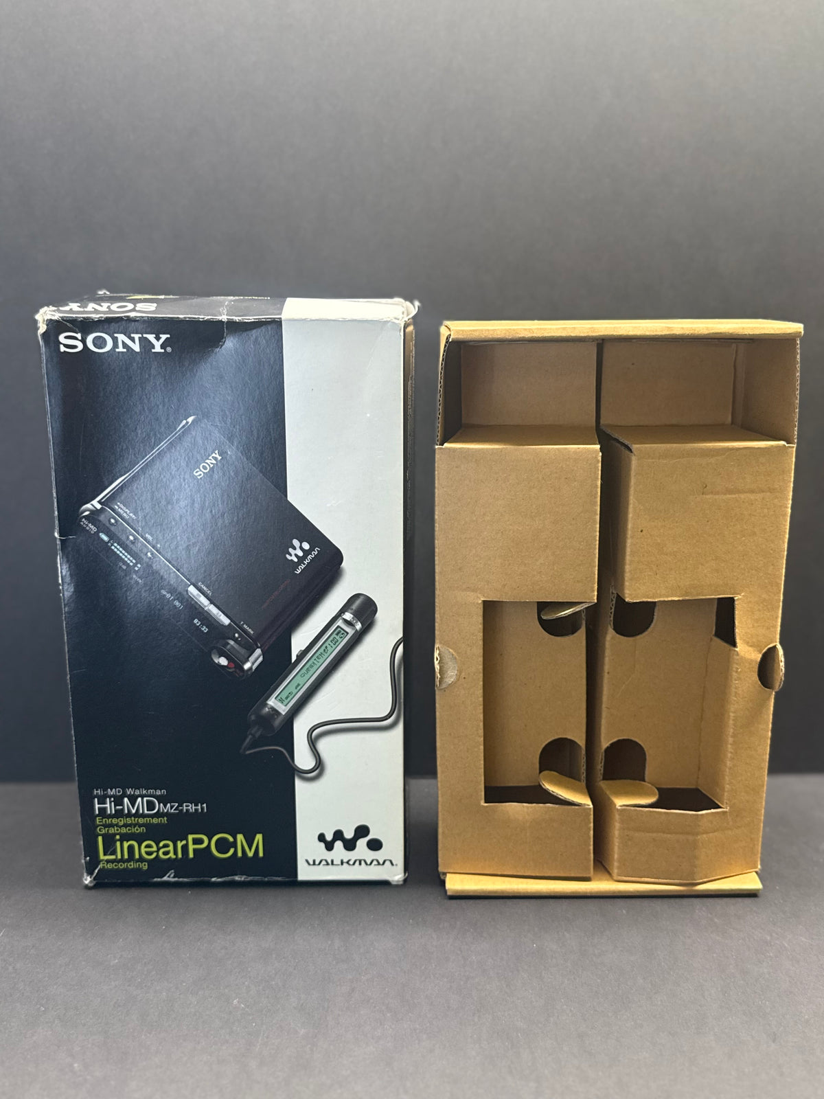 Sony mz-rh1 mini disc BOXED.  new OLED screen