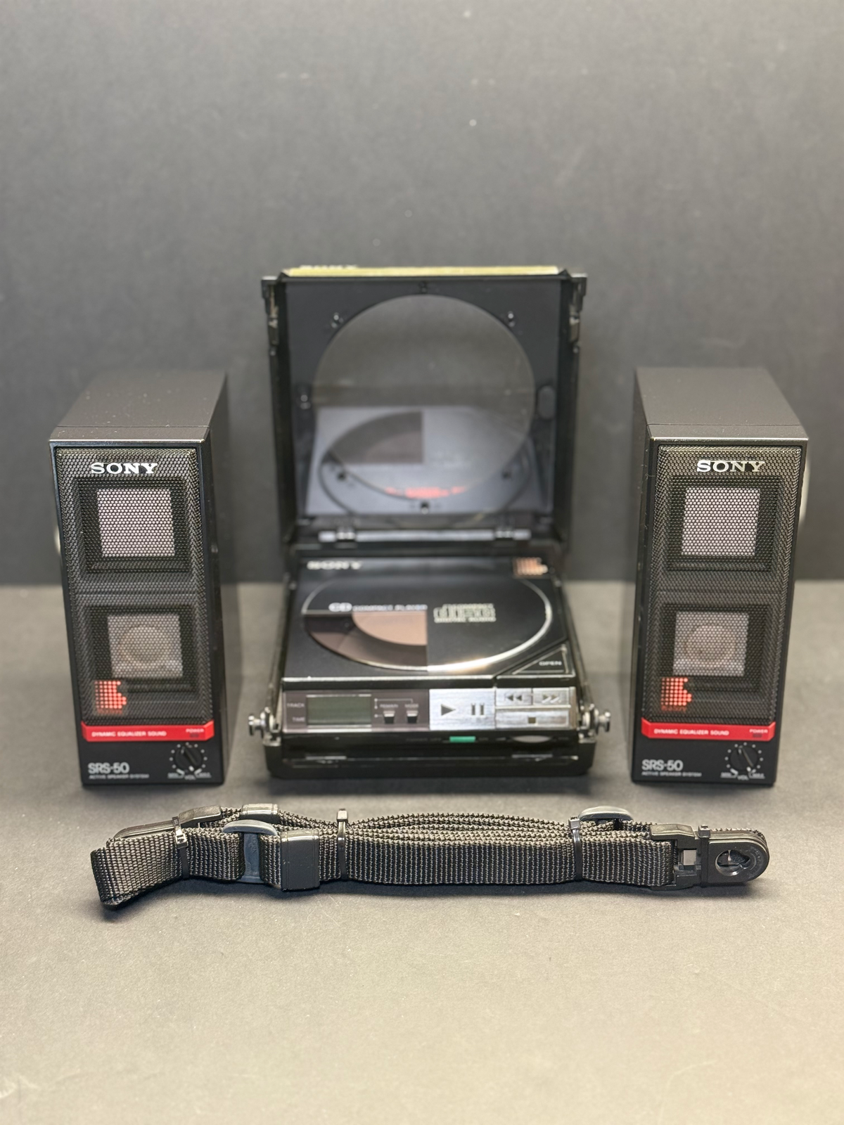 Sony Discman D-50 With Carry Case + Speakers. Serviced. Super Rare.  VGC