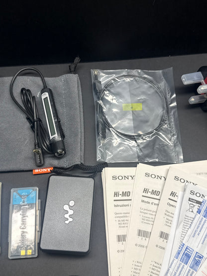 Sony mz-rh1 mini disc BOXED.  new OLED screen