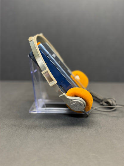 SONY TPS-L2 WALKMAN + SONY MDR-3L2 headphones + SONY CASE.
