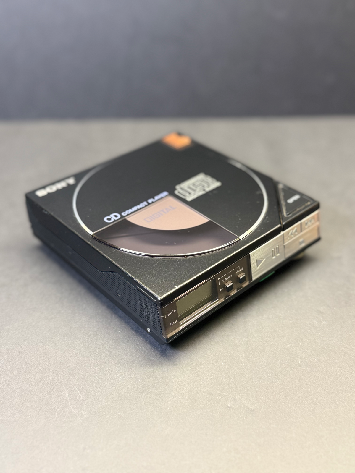 Sony Discman D-50 With Carry Case + Speakers. Serviced. Super Rare.  VGC