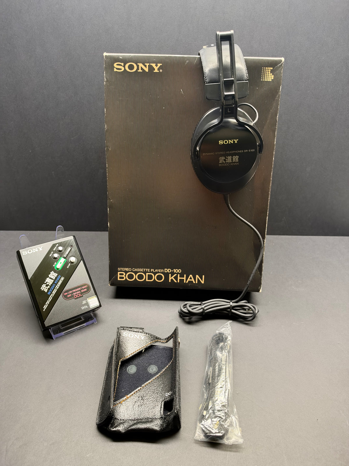 Sony WM-DD100 Boodo Khan Walkman  Boxed.  Super Rare. Near Mint.