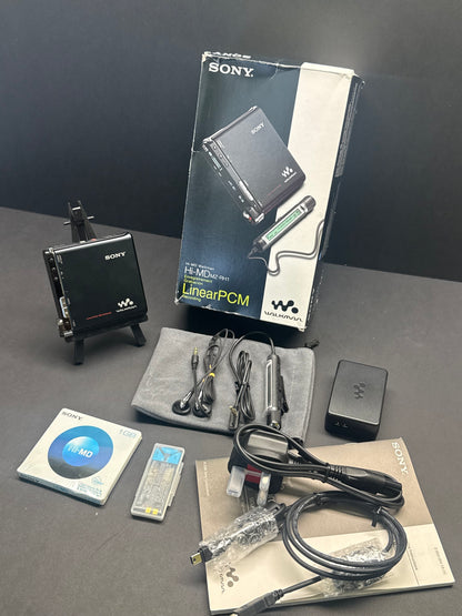 Sony mz-rh1 mini disc BOXED.  new OLED screen