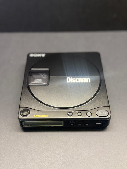 Sony Discman D-90 Digital Mega Bass Compact Disc Player Boxed. SERVICED. VGC