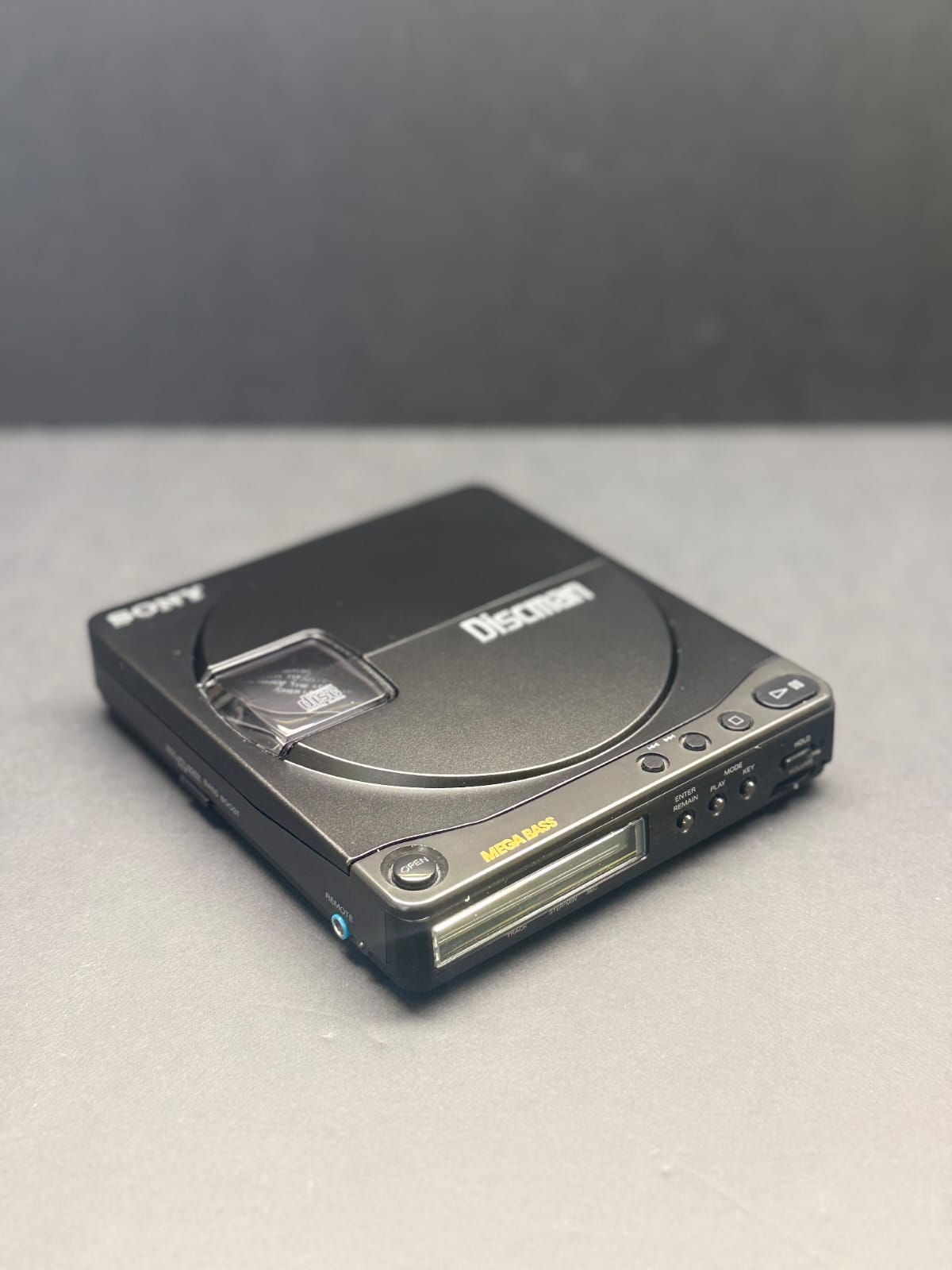 Sony Discman D-90 Digital Mega Bass Compact Disc Player Boxed. SERVICED. VGC