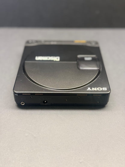 Sony Discman D-90 Digital Mega Bass Compact Disc Player Boxed. SERVICED. VGC