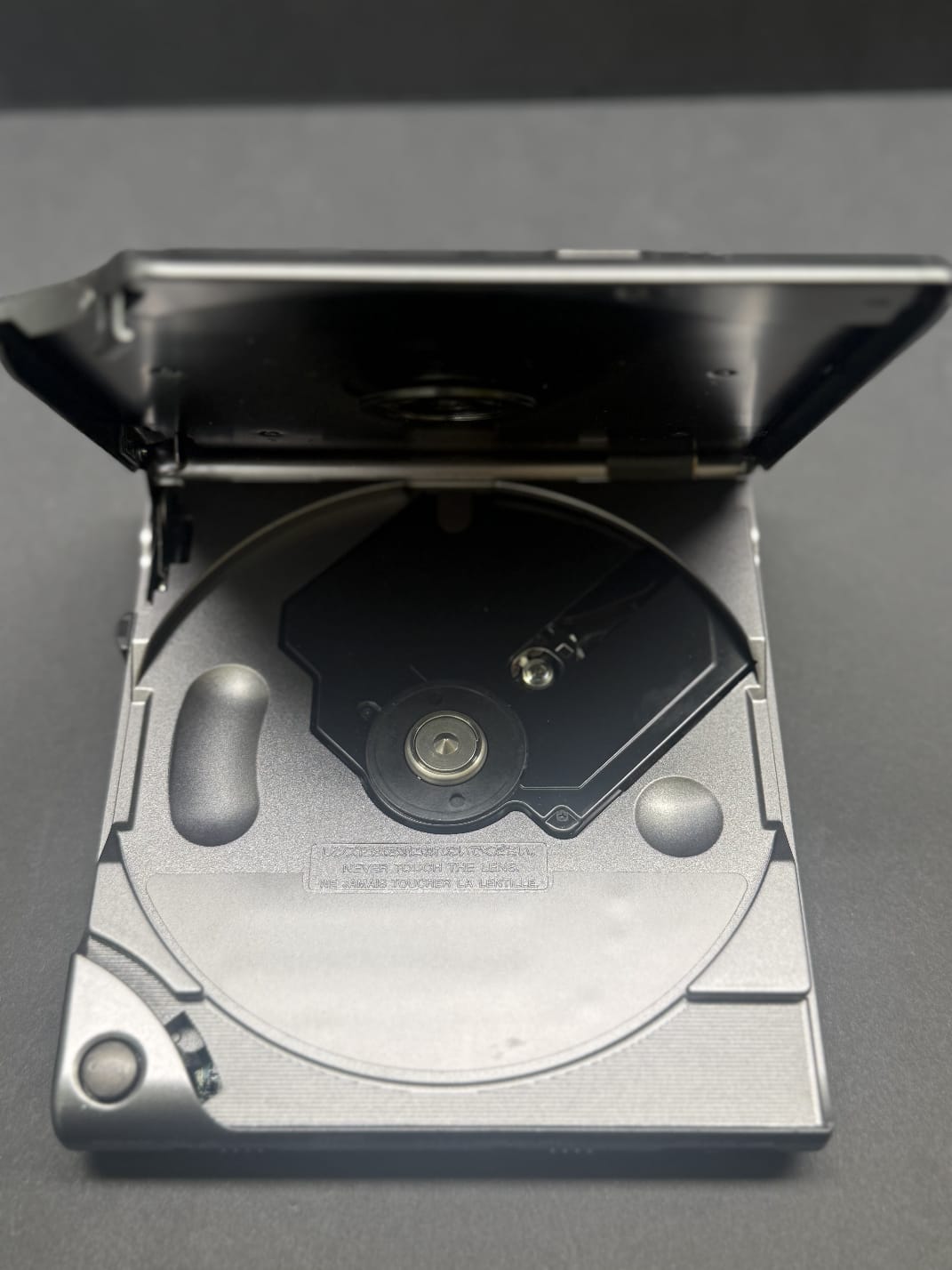 Sony Discman CD Compact Player D-303 Full Recap Service. Manual. Case. Bag. VGC