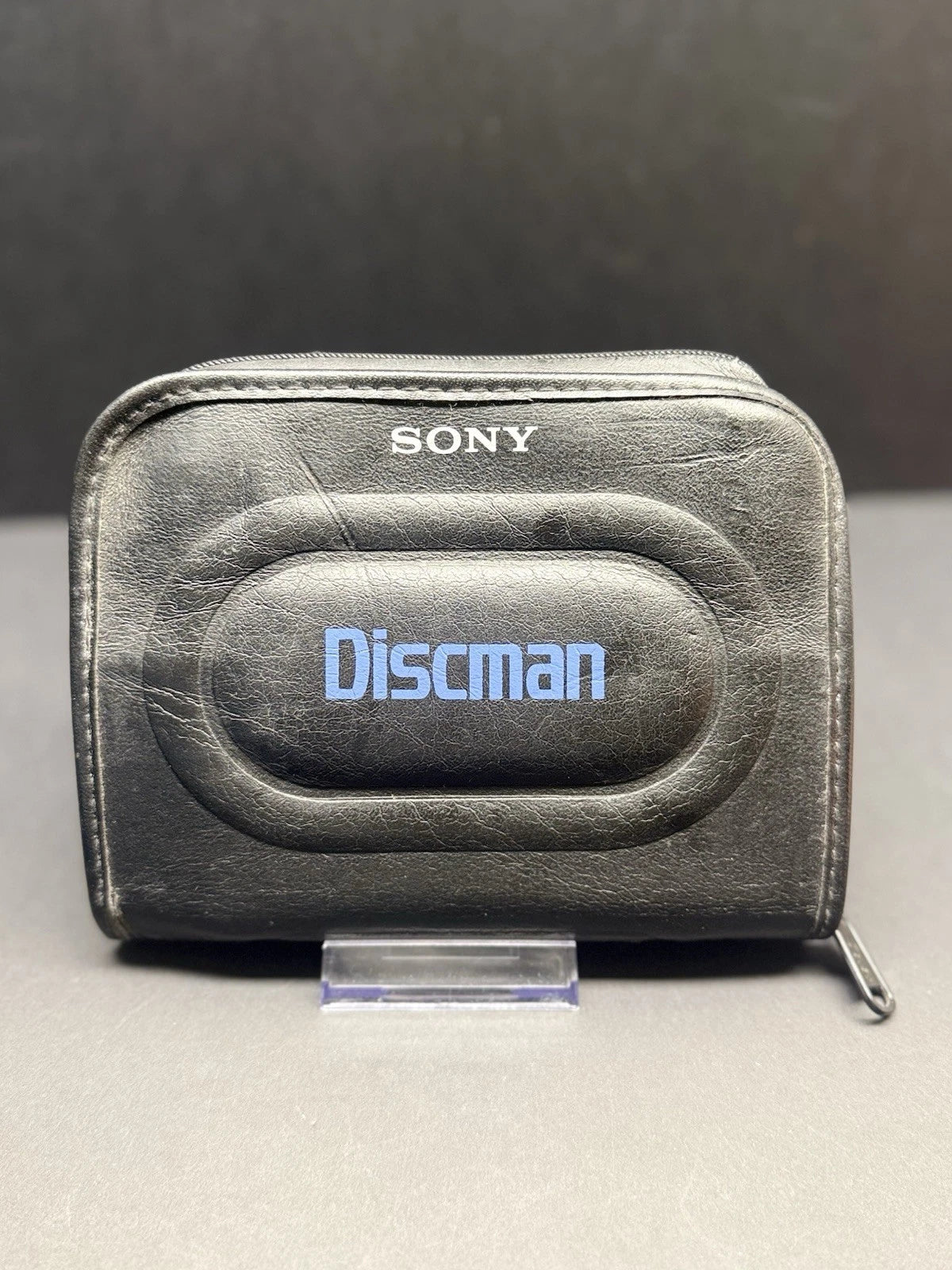 Sony Discman D-88 Fully Serviced. Carry Case.  Headphones. Holder.  VGC