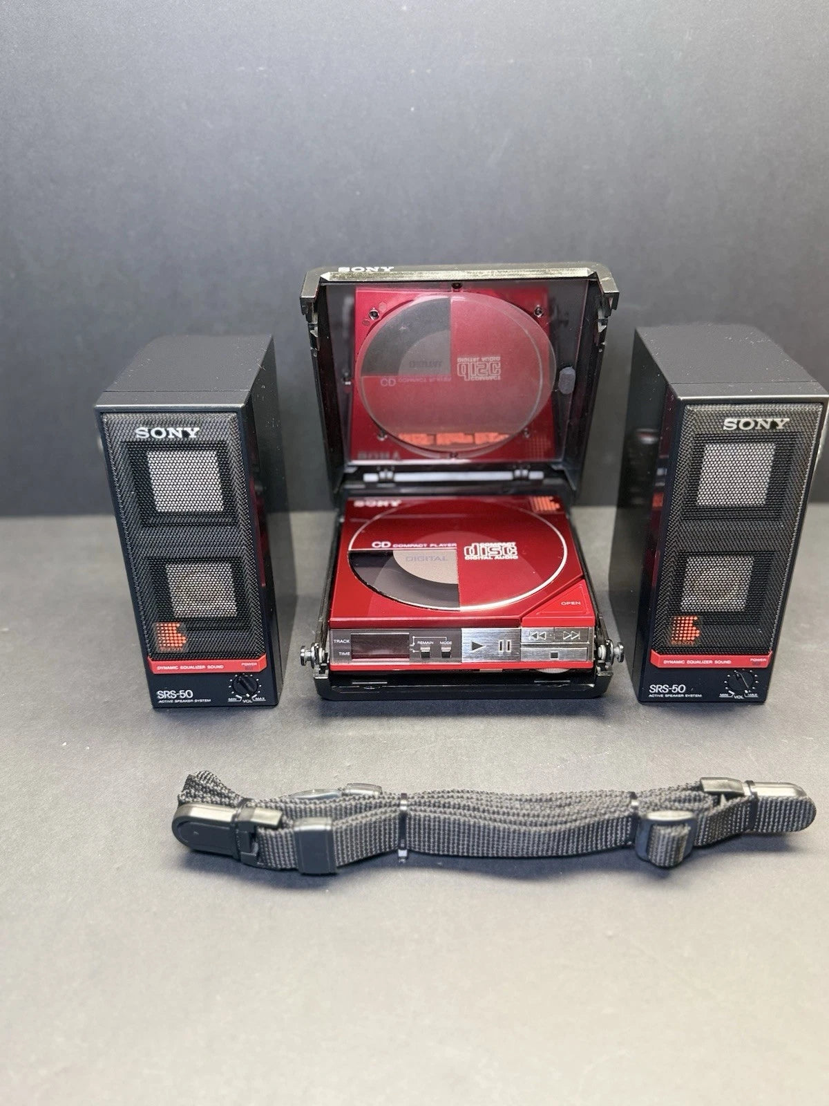 Sony Discman RED D-50 With Carry Case + Speakers. Serviced. Super Rare. VGC