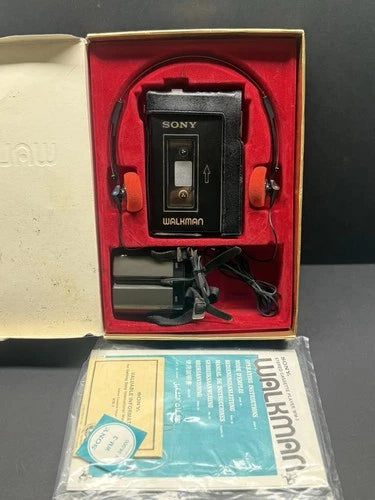 Sony Walkman WM3 Deluxe+Sony MDR 4l1 Headphones. Boxed.  Fully Serviced Pristine