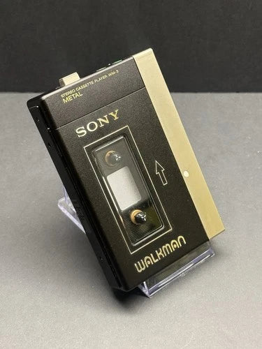 Sony Walkman WM3 Deluxe+Sony MDR 4l1 Headphones. Boxed.  Fully Serviced Pristine